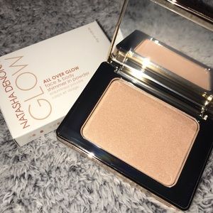 Natasha Denona All Over Glow Powder